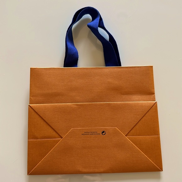 Authentic Louis Vuitton Small Gift Shopping Bag 7” by 8.5” by 5.5” - Picture 2 of 7